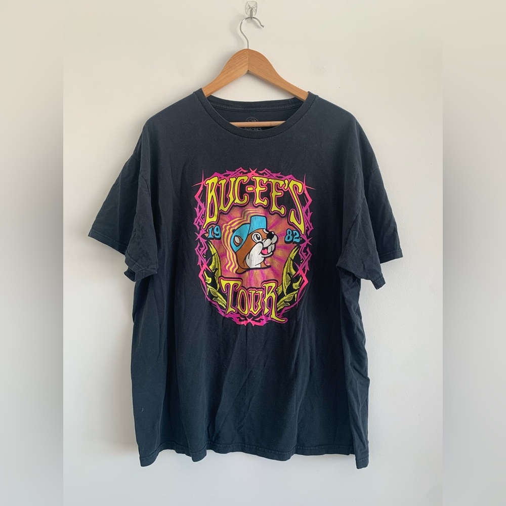 Buc-ee’s 1982 Tour t-shirt